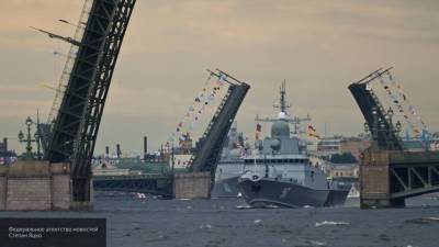 Развлекательная 11-часовая программа подготовлена на День ВМФ в Санкт-Петербурге