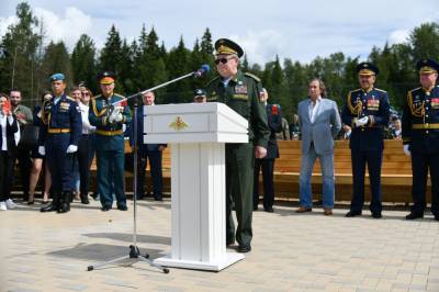В парке «Патриот» открыли памятник генералу армии В.Ф.Маргелову и сквер ВДВ «Аллея Дяди Васи»