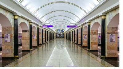 Станция метро "Адмиралтейская" временно закрыта на вход