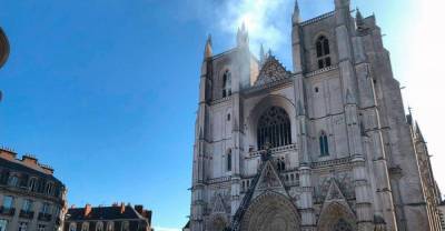 Поджигателем знаменитого собора во Франции оказался волонтер | Мир | OBOZREVATEL