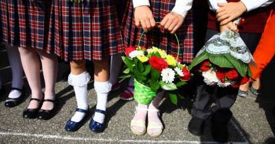 В Роспотребнадзоре рассказали, как 1 сентября пройдут школьные линейки