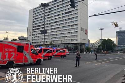 В Берлине автомобиль врезался в толпу людей