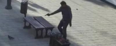 В Рязани на улице Почтовой был замечен мужчина с пистолетом