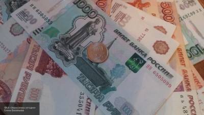 Семьи с детьми до трех лет получат в августе 15 тысяч рублей