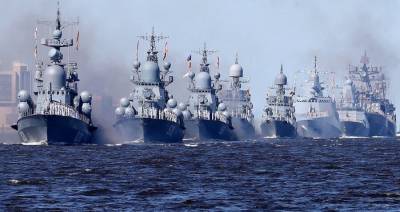Главный военно-морской парад завершился в Санкт-Петербурге