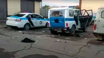 Казахстан является слепком с России, там такой же феодальный режим и граждане начали громить полицейские участки