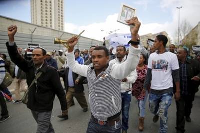 Глава МВБ привел в пример бездействие полиции во время «эфиопских» беспорядков