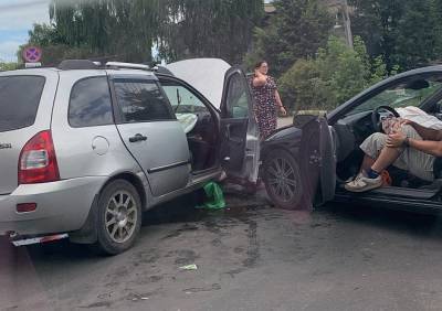 В ДТП на проезде Шабулина пострадала водитель «Лады Калины»