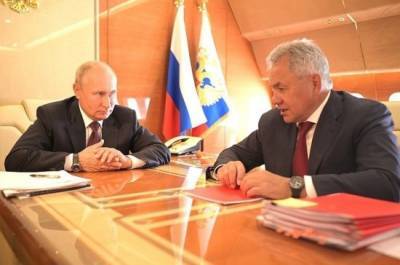 Путин и Шойгу обсудили вопросы госпрограммы вооружения