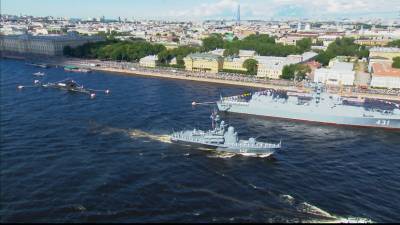 324 года ВМФ России: лучшие моменты Главного военно-морского парада в Санкт-Петербурге