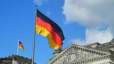 В Германии заявили о выходе экономики из "отделения реанимации"