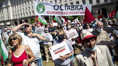 В Болгарии протестующие вновь потребовали отставки правительства