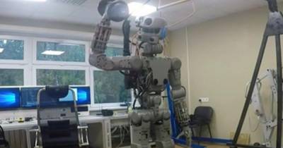 Робот Федор будет тренировать нового российского космического робота