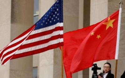 Со здания консульства США в китайском Чэнду спустили американский флаг