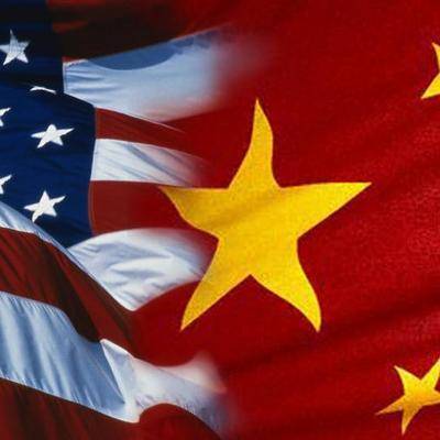 С флагштока генконсульства США в Чэнду снят американский флаг