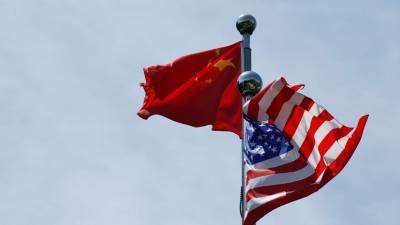 В китайском Чэнду закрылось американское посольство