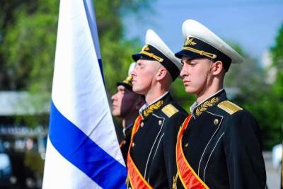 Празднование Дня ВМФ в Волгограде прошло с песнями и флагами
