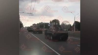 Три бронетранспортера столкнулись в центре Минска