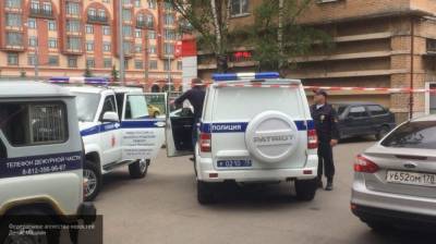Тело расчлененной женщины обнаружили под окнами жилого дома в Петербурге
