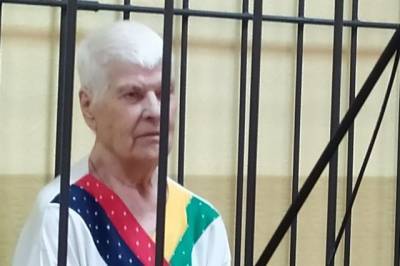 В Хабаровске заново начался суд на 81-летней пенсионеркой-убийцей