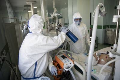 В России за сутки выявили 5635 новых заболевших коронавирусом