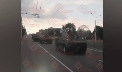 В Минске столкнулись три бронетранспортера (ВИДЕО)
