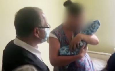 Мать украденного в Ростове младенца сказала, что была под гипнозом