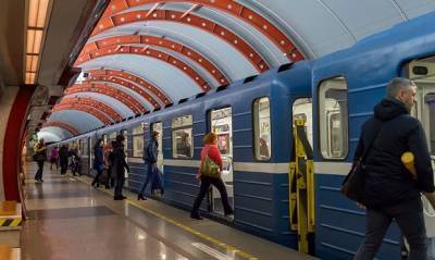 Петербургский метрополитен признали самым худшим метро в России