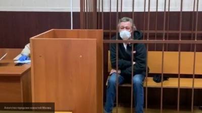 СМИ: суд намерен продлить действующую меру пресечения в отношении Ефремова