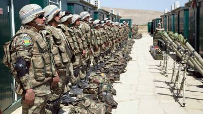 Азербайджан анонсировал совместные с Турцией военные учения