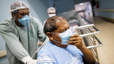 Глава ВОЗ заявил об усилении пандемии коронавируса в мире