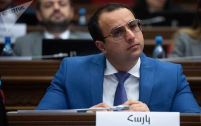 Нарушение режима ЧП: армянский депутат попытался оправдаться из-за "тусовки" на Севане