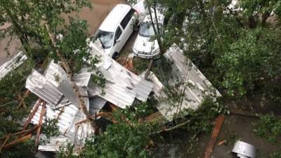 Пронесшийся в Чите ураган сорвал с домов крыши