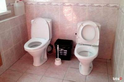 В Миассе пожаловались на отсутствие личного пространства в женском туалете мэрии