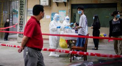 Bloomberg: В Китае началась самая большая вспышка коронавируса после снятия карантина в Ухане