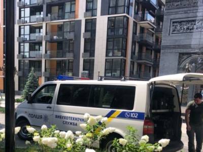 В Киеве обнаружили подозрительный рюкзак: на месте работают взрывотехники