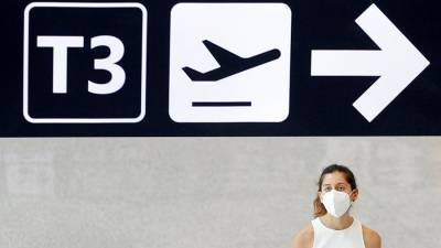 В Италии введут экспресс-тесты в аэропортах и увеличат штрафы за нарушение масочного режима