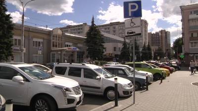 В Воронеже на штрафстоянку поставили 21 машину, парковавшуюся на местах для инвалидов