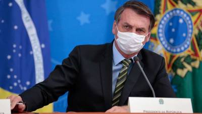 Профсоюзы Бразилии подали иск против президента в Гаагский суд из-за его действий во время пандемии