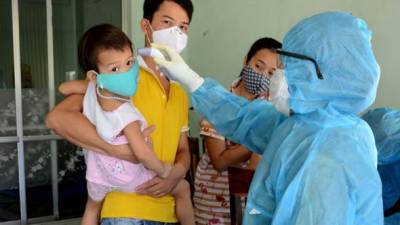 Во Вьетнаме обнаружили более заразный тип коронавируса: с курортного Дананга эвакуируют 80 тыс. туристов