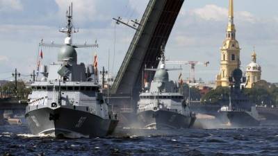 Иностранные журналисты в восторге от Главного военно-морского парада в Петербурге