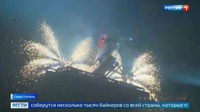 На байк-шоу в Севастополе покажут трюк на высоте 10-этажного дома