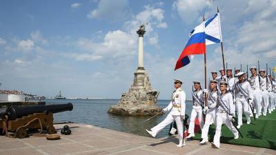 Киев передал ноту посольству России из-за парада в Севастополе