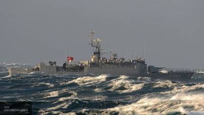 Военные корабли Турции запустили ракеты в сторону ливийских кварталов