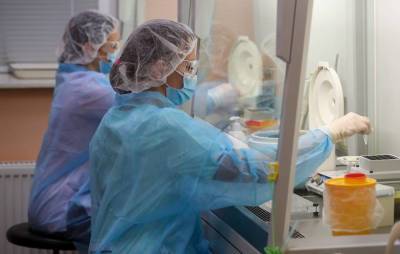 ВОЗ зафиксировала более 250 тысяч новых случаев коронавируса в мире за сутки
