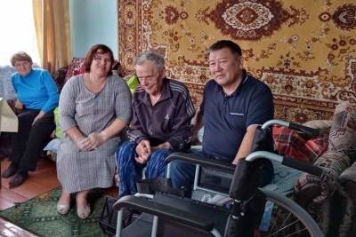 У 97-летнего ветерана из Бурятии сбылась мечта – он получил в подарок инвалидную коляску