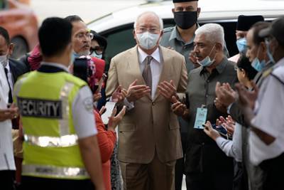 Бывший премьер Малайзии признан виновным в хищении миллионов долларов