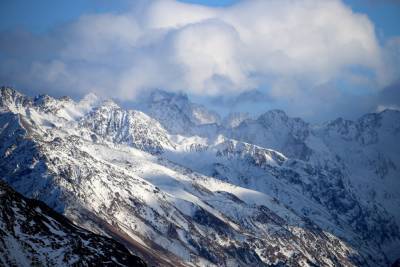 Сход селей и оползней из-за таяния ледников ожидают на Северном Кавказе