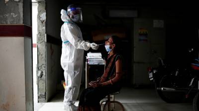 За сутки в Индии выявили более 47 тысяч случаев коронавируса