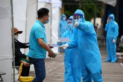 Жителей Вьетнама поразила более агрессивная форма коронавируса